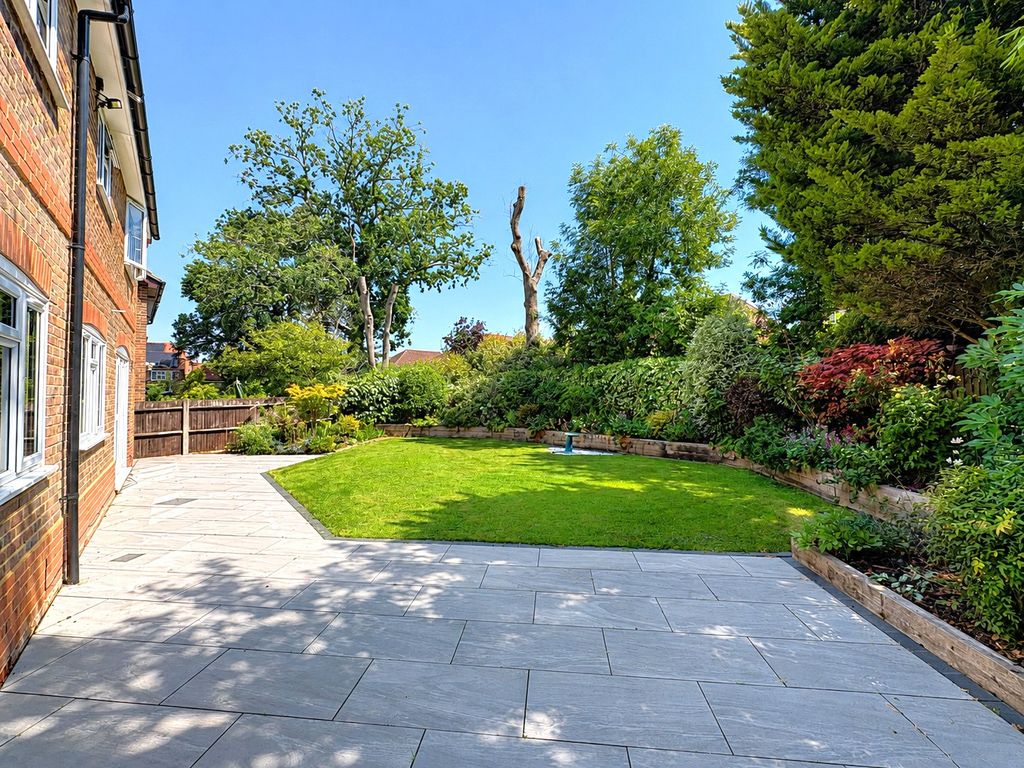 Property photo 3 of 15 Picture No. 10
