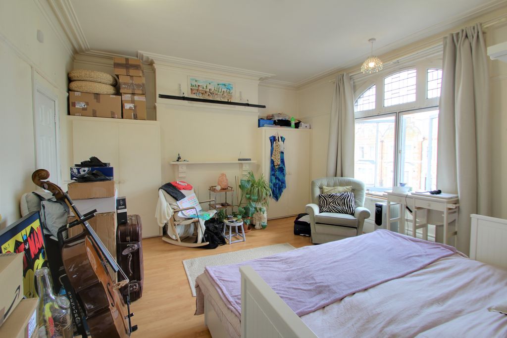 Property photo 1 of 4