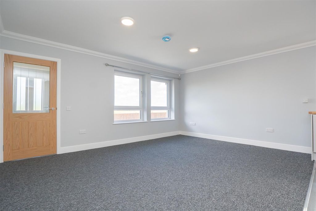 Property photo 2 of 15 3.Jpg