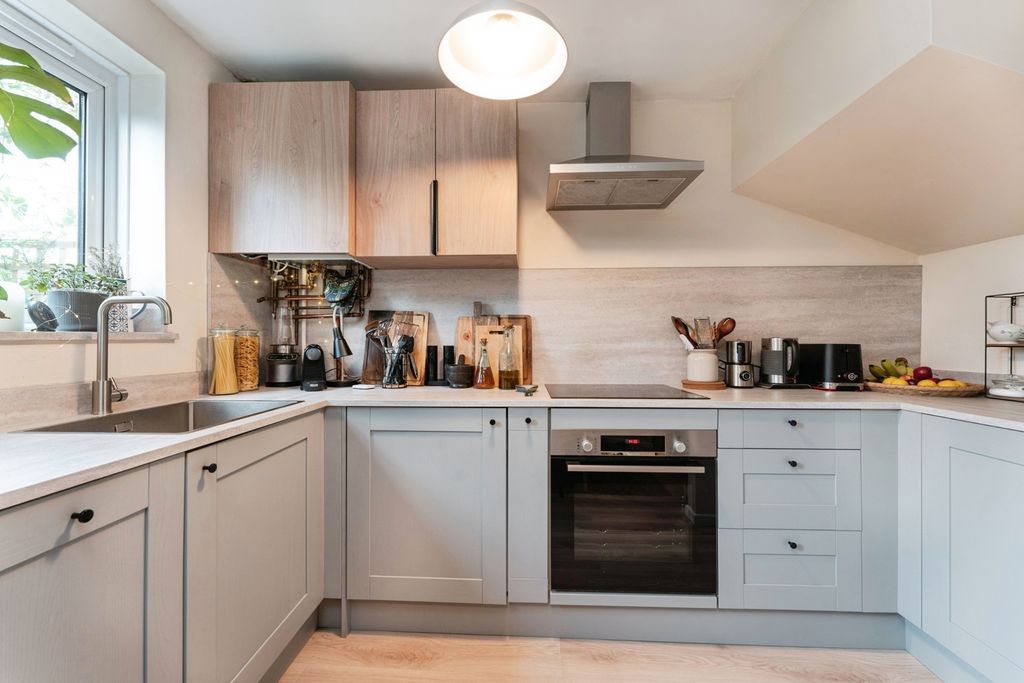 Property photo 1 of 29 Pbox-Img.Jpg