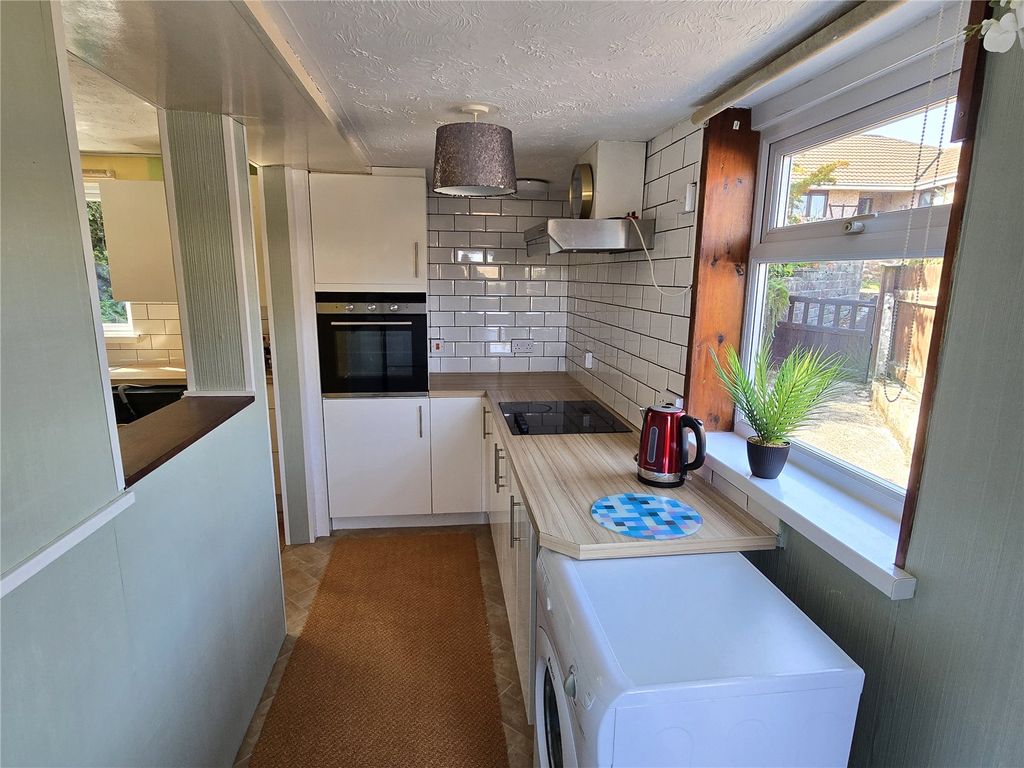 Property photo 3 of 13 Kitchen Utility