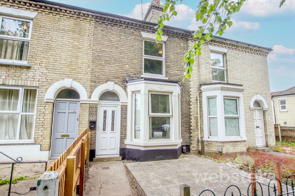 Property photo 1 of 9
