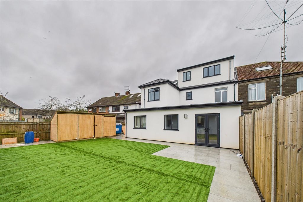 Property photo 3 of 41 116 Mount Hill Road, Hanham, Bristol Bs15 8Qr | Fr