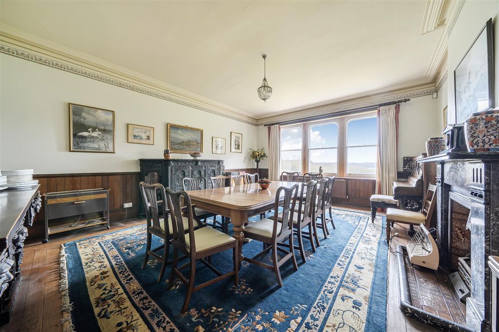 Property photo 3 of 39 Dining Room
