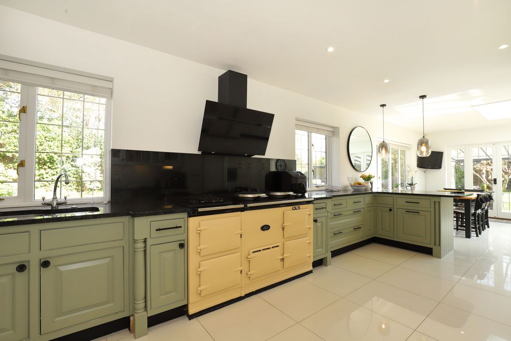 Property photo 3 of 13 Img_7138A