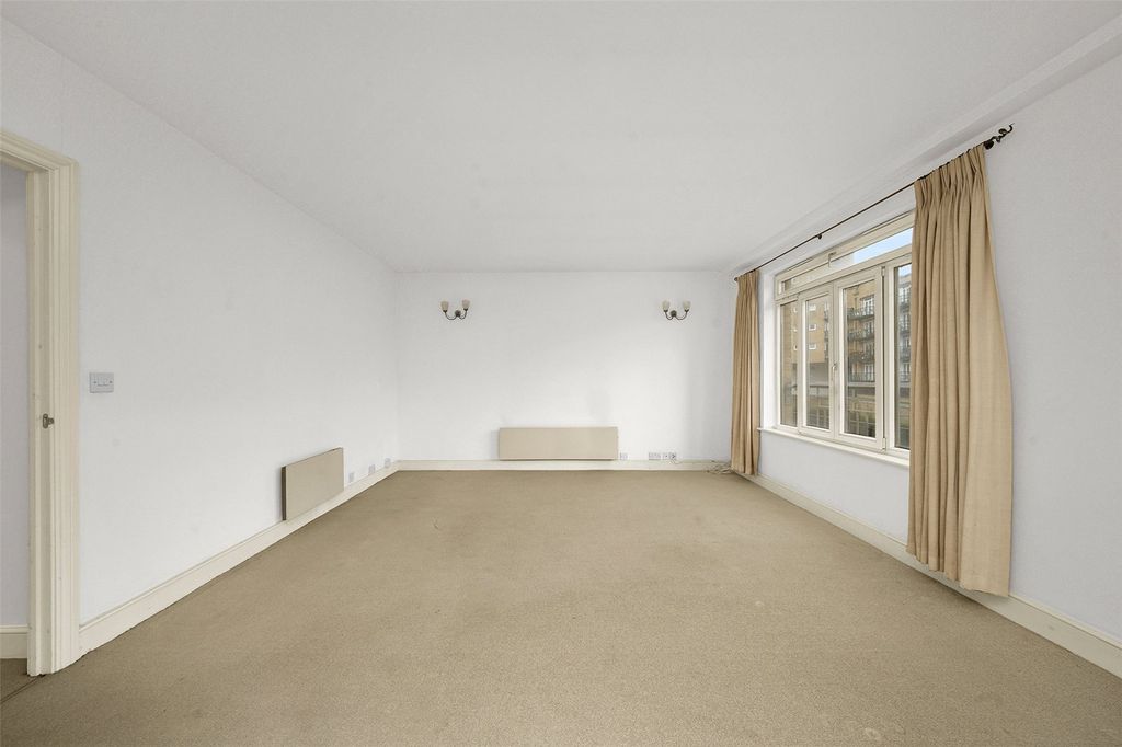 Property photo 2 of 26 Picture No. 01