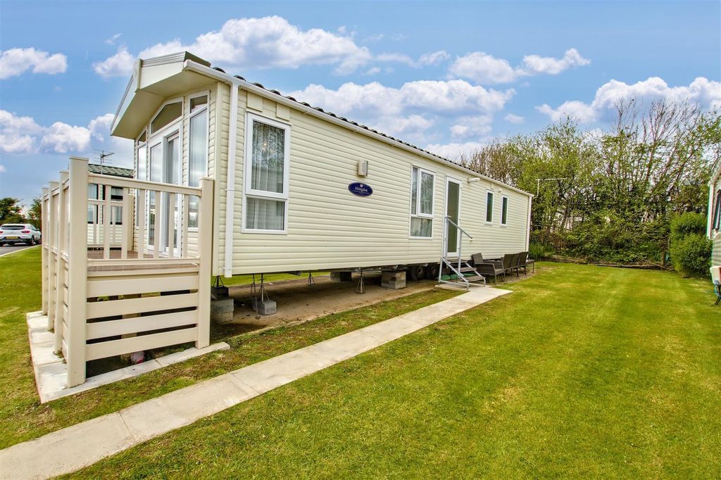 Property photo 1 of 24 Side View