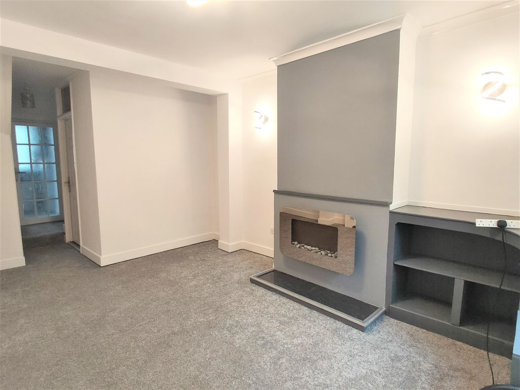 Property photo 2 of 10 Image