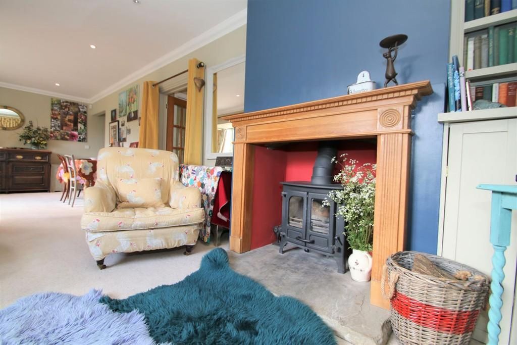 Property photo 3 of 18