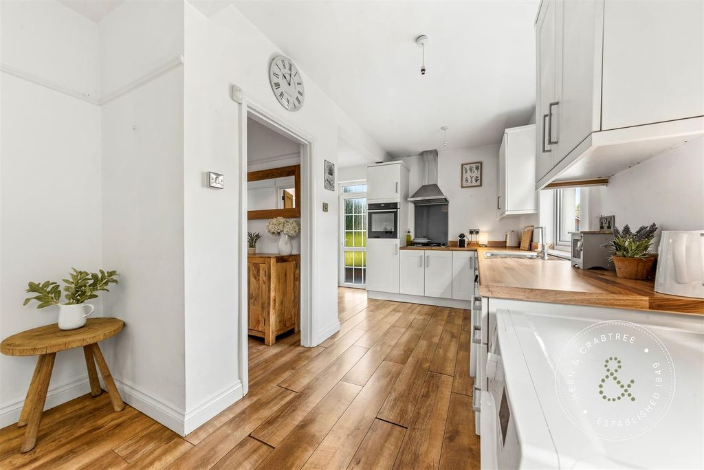 Property photo 2 of 43 Shaldon-183.Jpg