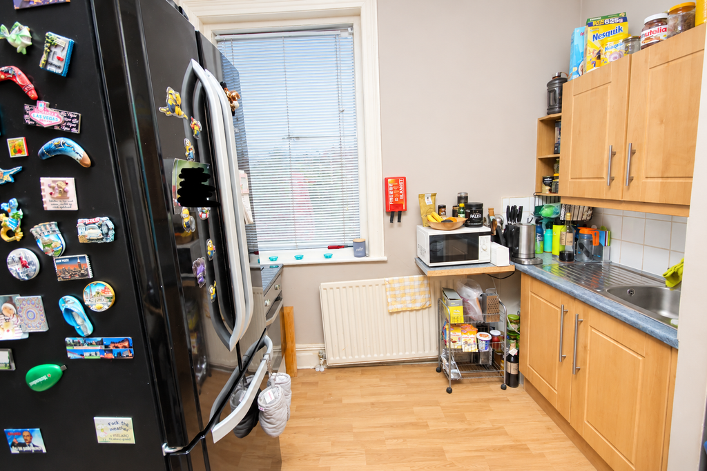 Property photo 2 of 4 Kitchen Area