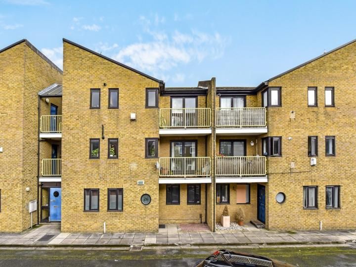 Property photo 3 of 9 Photo 1