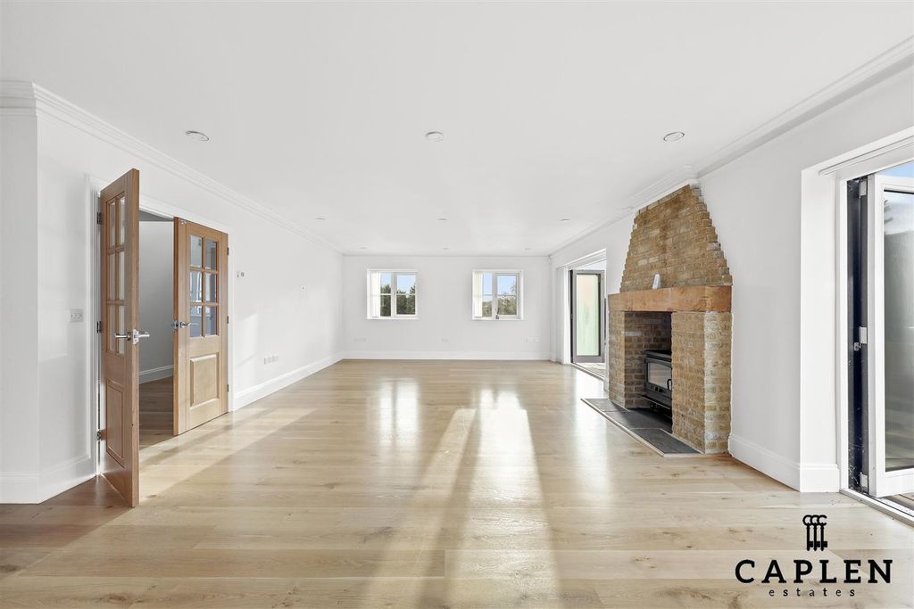 Property photo 2 of 27 4D4A9485.Jpg