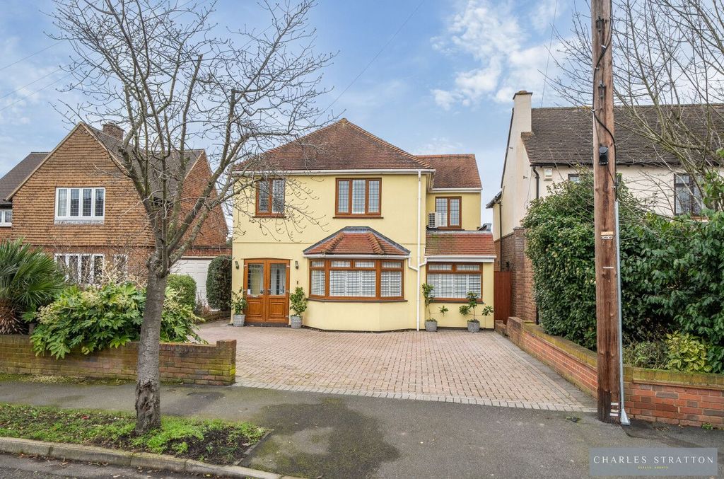 Property photo 1 of 33