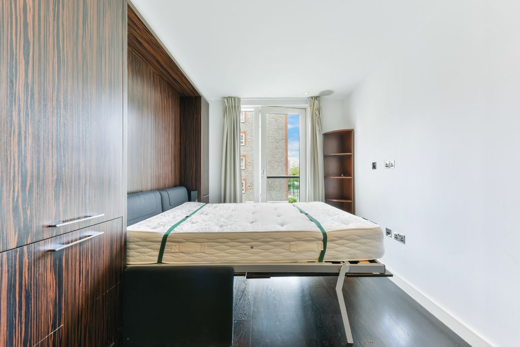 Property photo 3 of 10 Sleeping Area