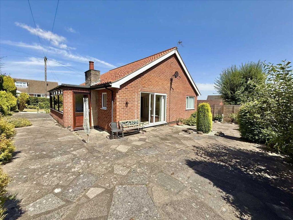 Property photo 2 of 22