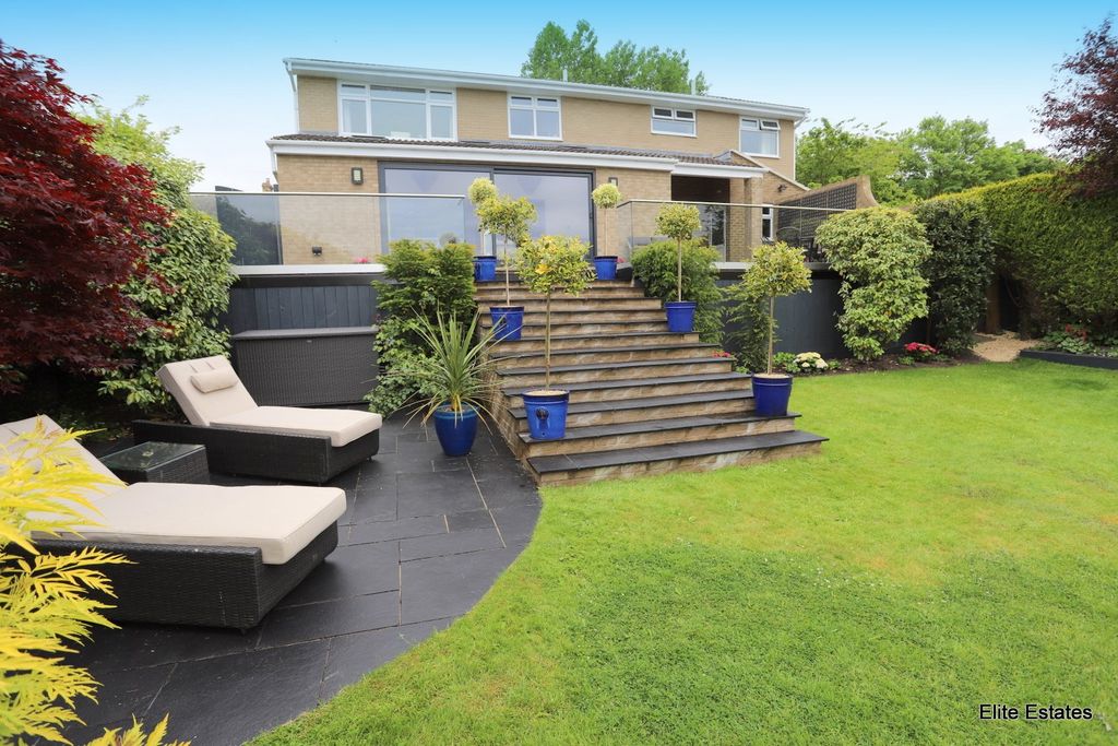 Property photo 1 of 35