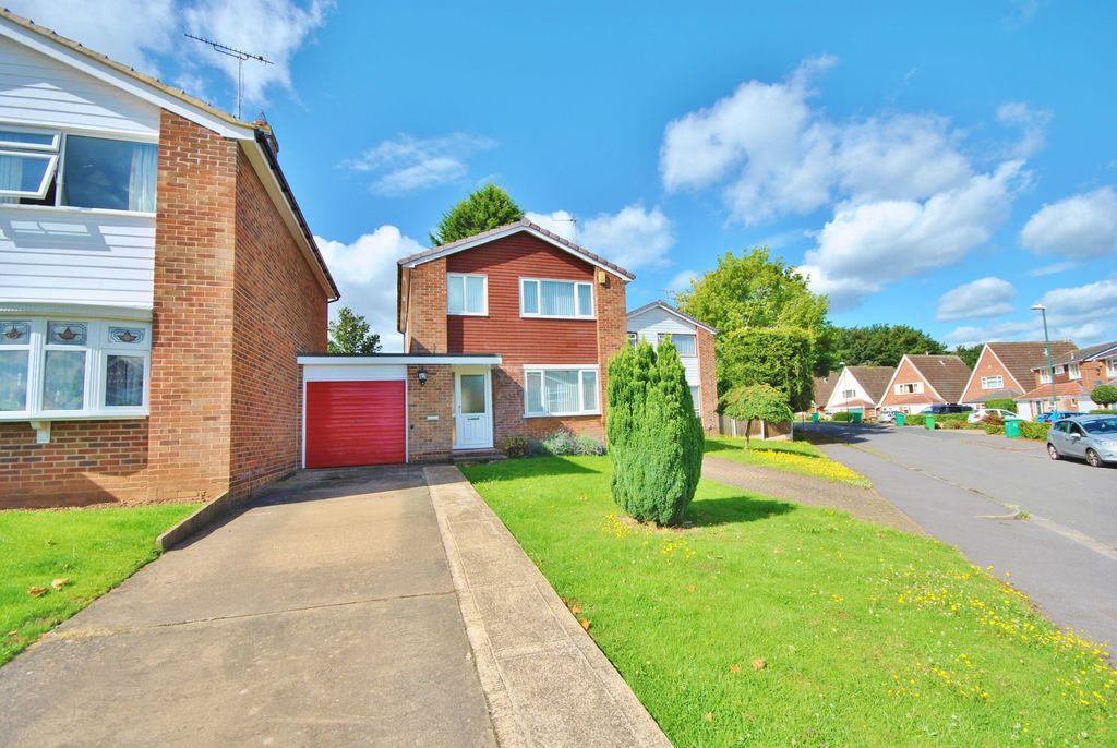 Property photo 1 of 13 Photo 01