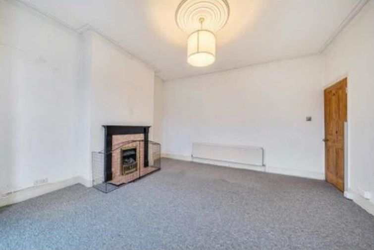 Property photo 3 of 12 Image_07
