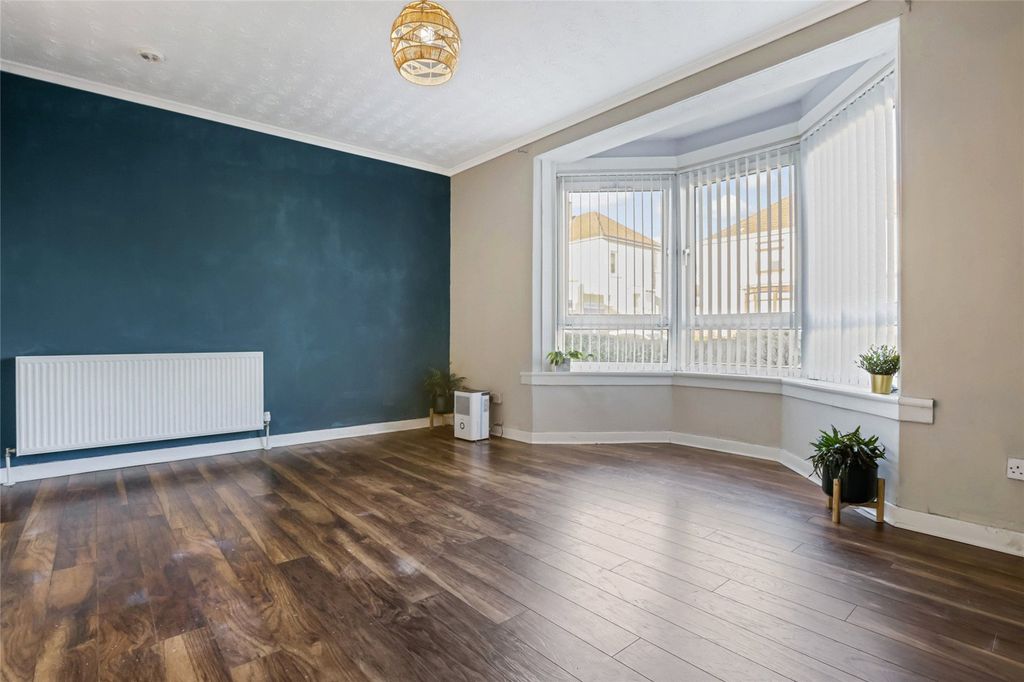 Property photo 3 of 16 3