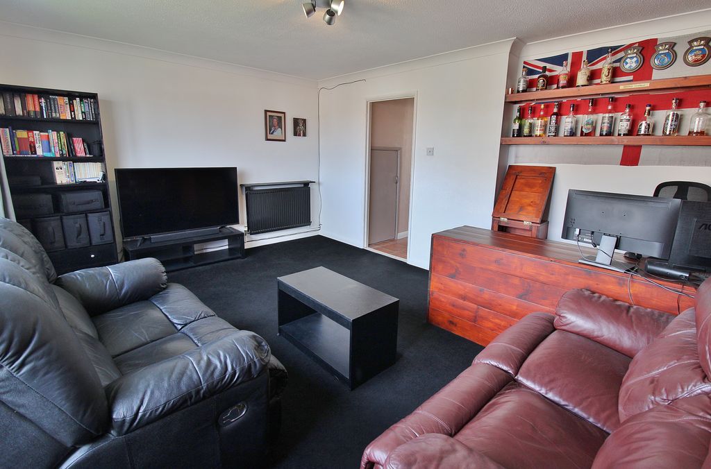 Property photo 3 of 15