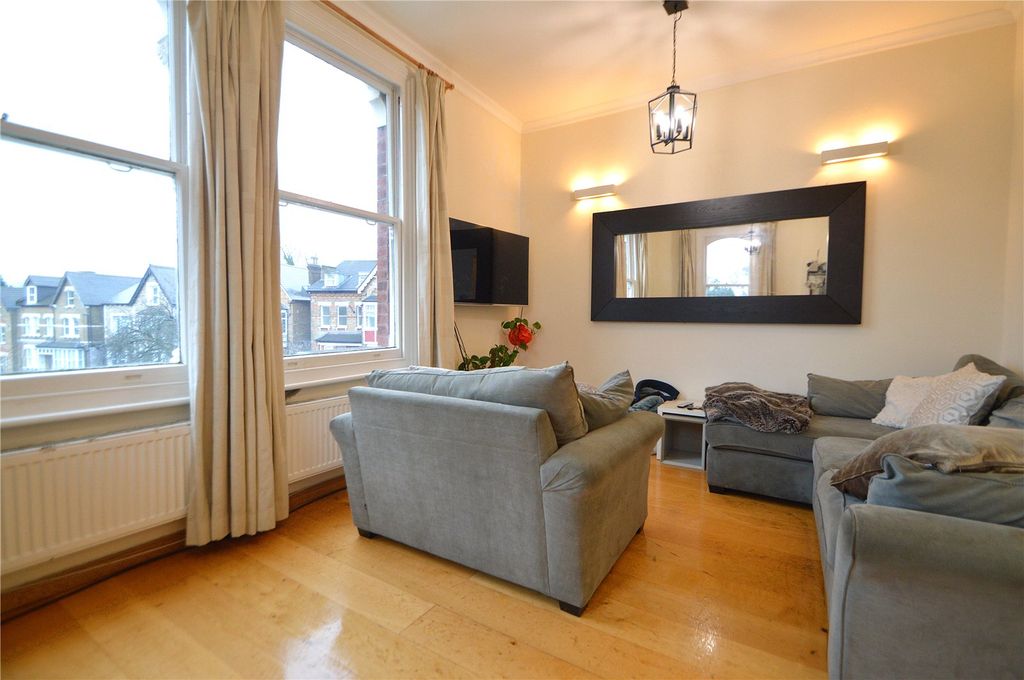 Property photo 2 of 12 Picture No. 02