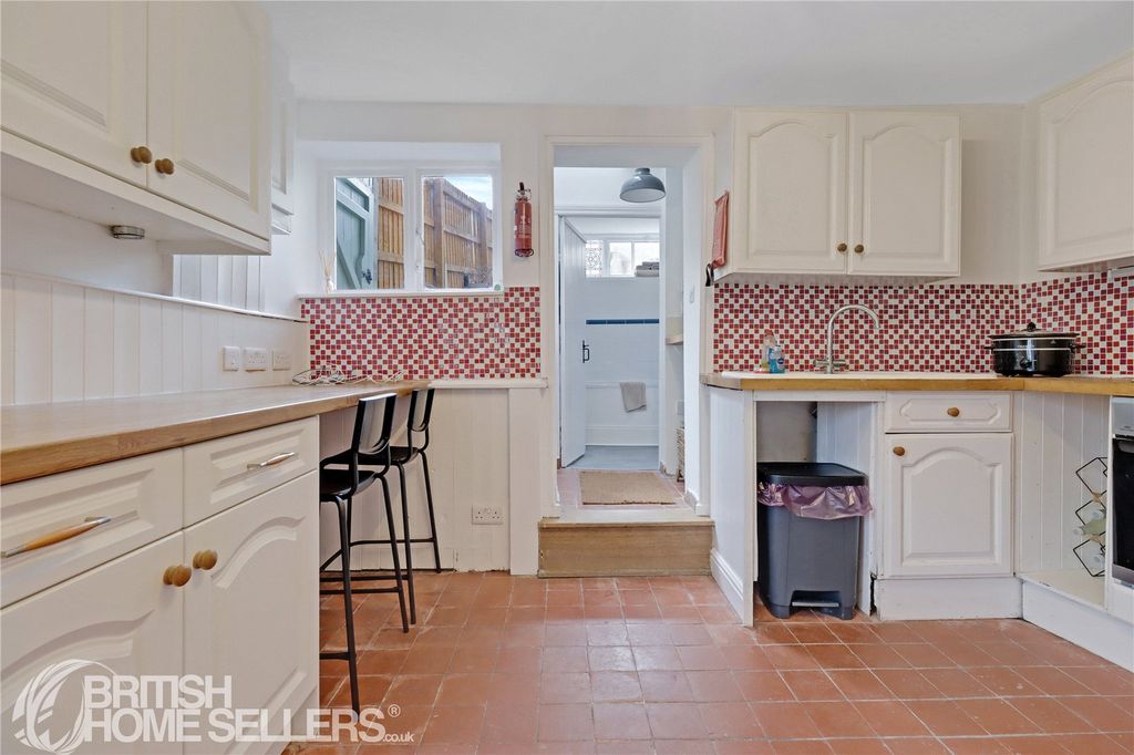 Property photo 2 of 15 Picture No. 05