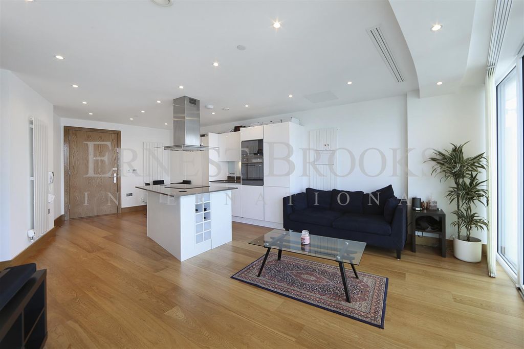 Property photo 2 of 11 Picture 2