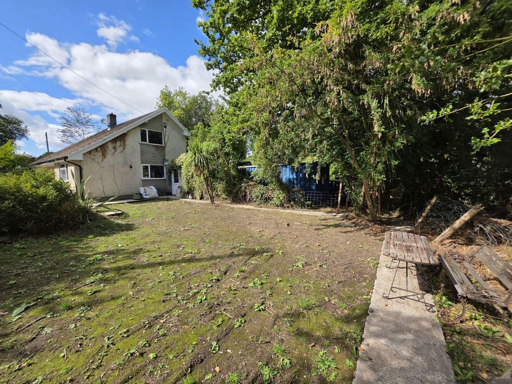 Property photo 3 of 23