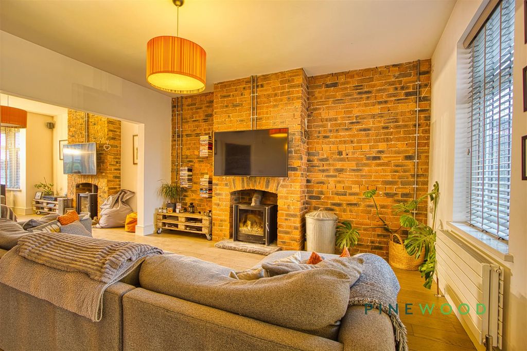 Property photo 3 of 44 Reception Room