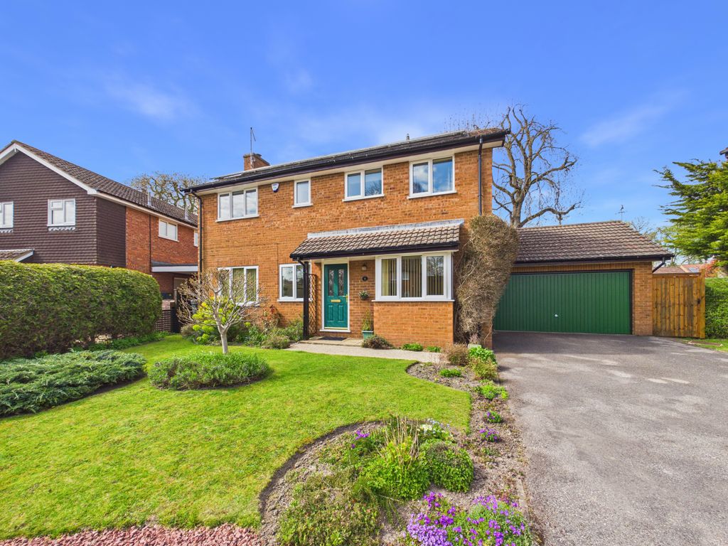 Property photo 1 of 24 Cam01354G0-Pr0693-Still020