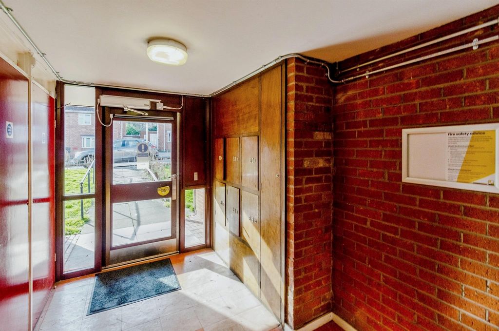 Property photo 2 of 15