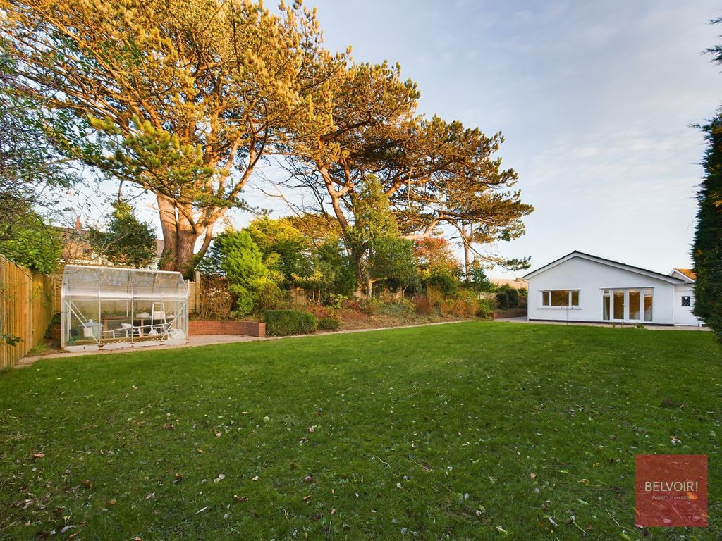 Property photo 2 of 32