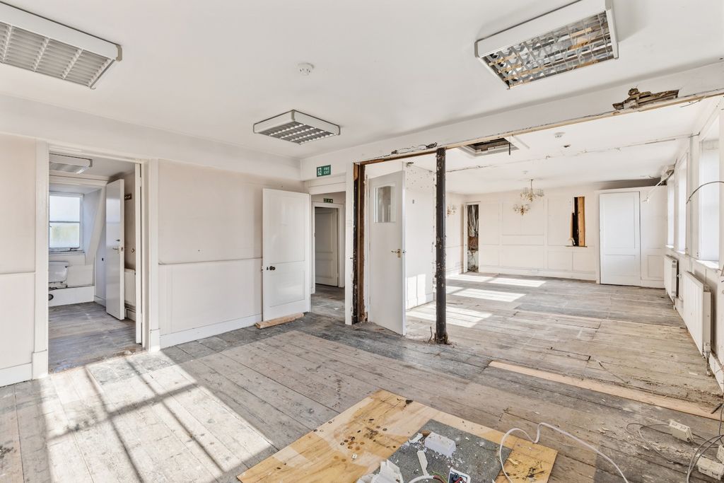 Additional image 7 of 5 bed town house for saleHigh Street, Lewes, East Sussex BN7