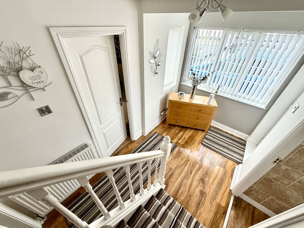 Property photo 3 of 19 Img_4484