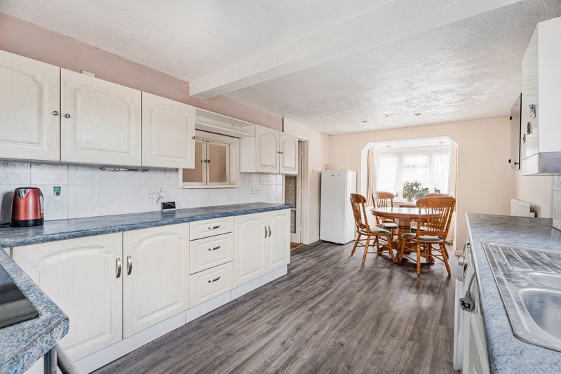 Property photo 3 of 29 Kitchen/Diner