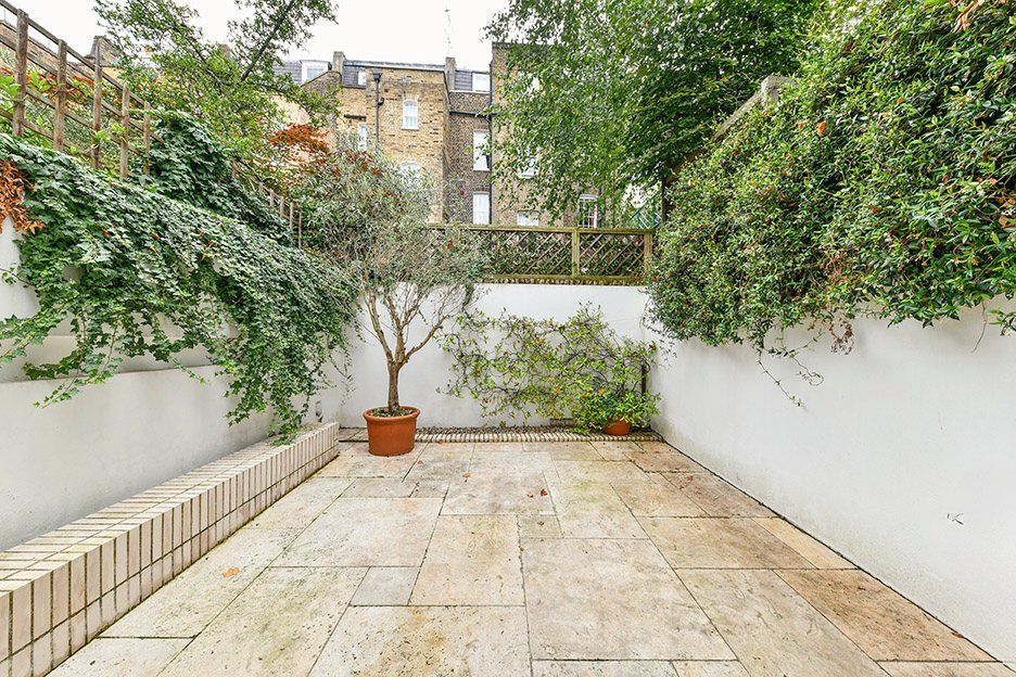 Property photo 3 of 21 Southerly Garden