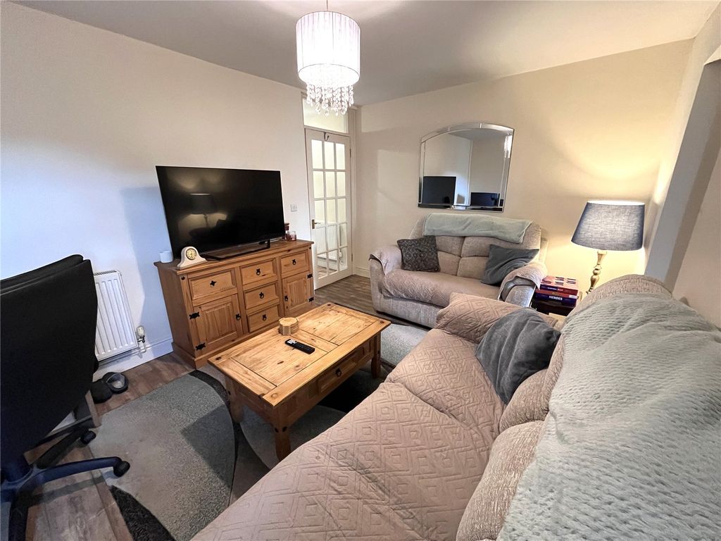 Property photo 3 of 22 Picture No. 08