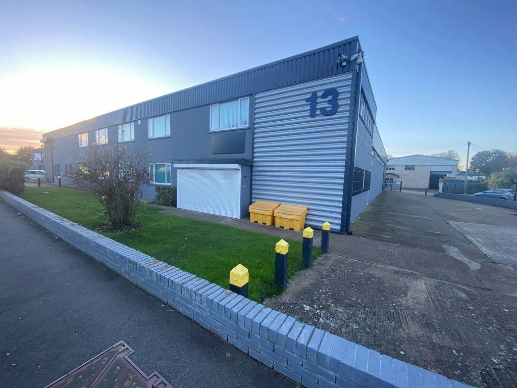 Property photo 1 of 2 13 Mount Road F2.Jpg