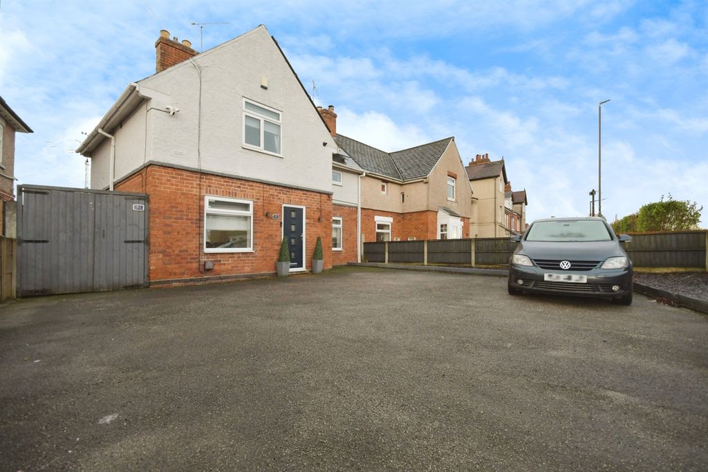 Property photo 1 of 26