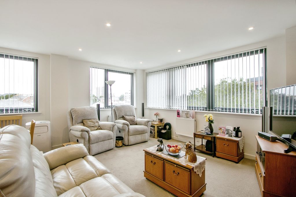 Property photo 1 of 14 Photography