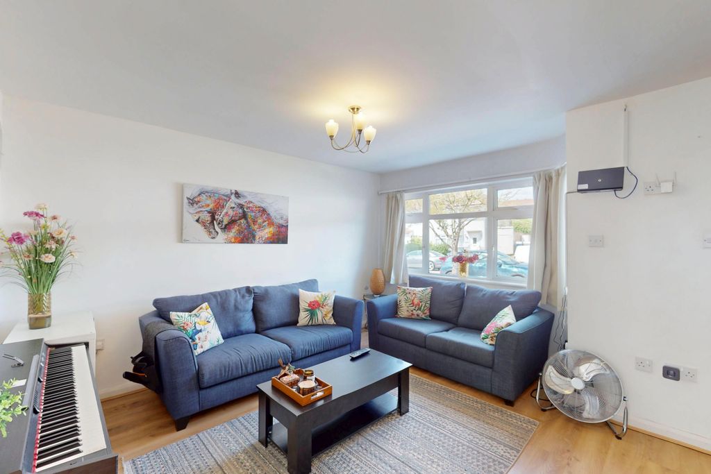 Property photo 1 of 14 Living Area