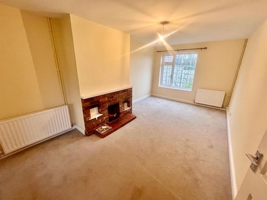 Property photo 3 of 11 03F8A01c-98De-49B2-B043-95c92c82263d.Jpg