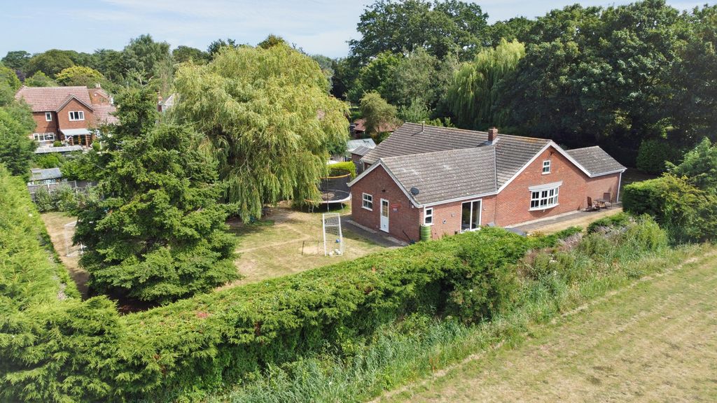 Property photo 1 of 33
