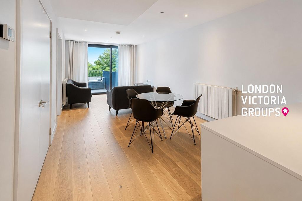 Property photo 2 of 15 1-11599.Jpg