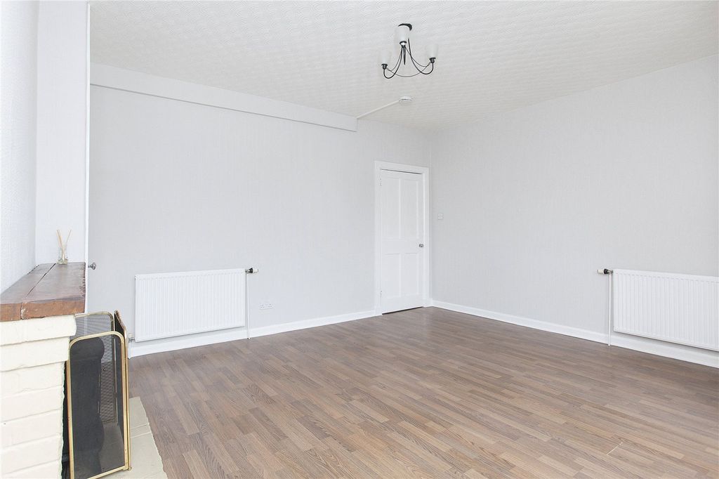 Property photo 3 of 11 Photo 3