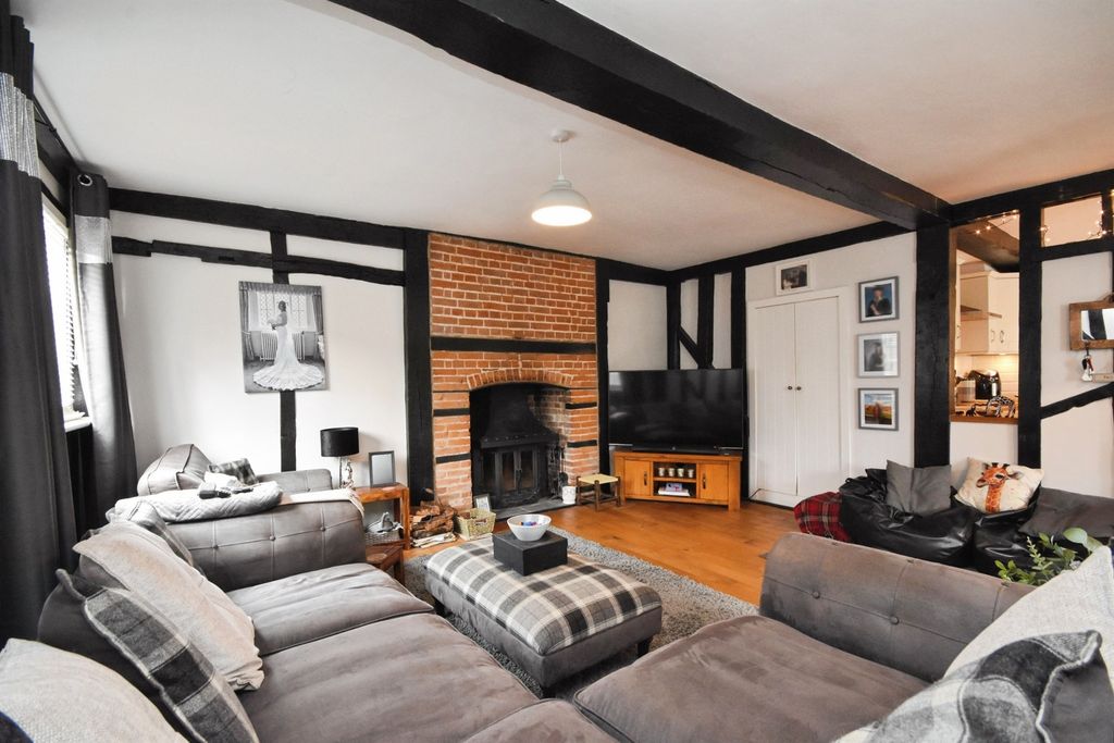Property photo 2 of 18