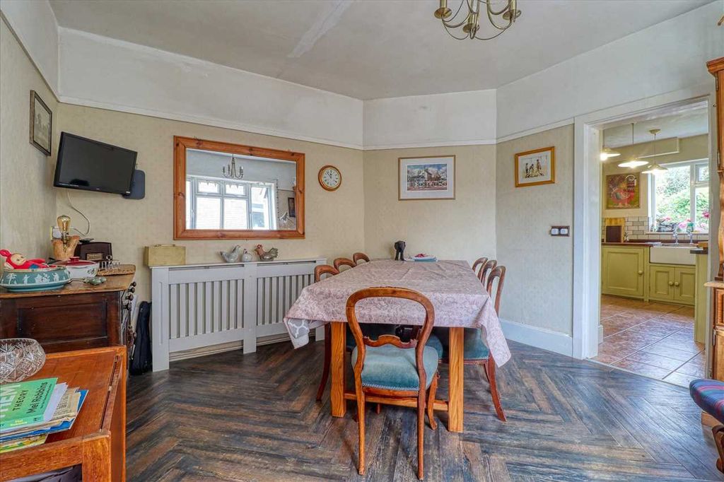 Additional image 5 of 5 bed semi-detached house for saleGreenway, Frinton On Sea CO13