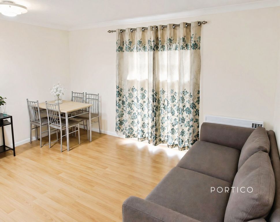 Property photo 2 of 8 Pbox-Img.Jpg