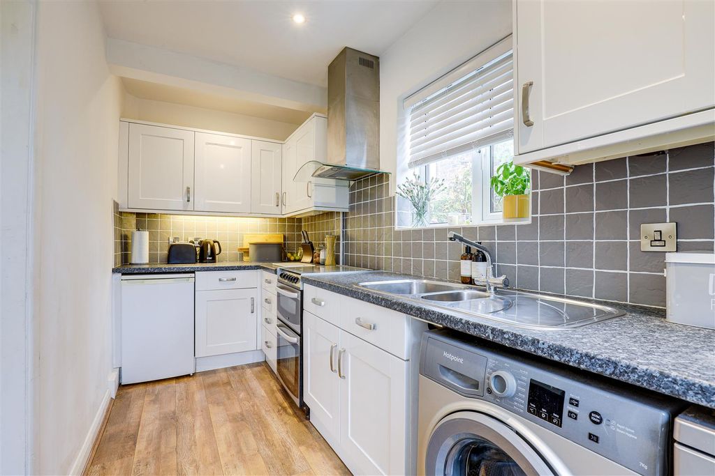 Property photo 3 of 22 Img_1508-Img_1512.Jpg